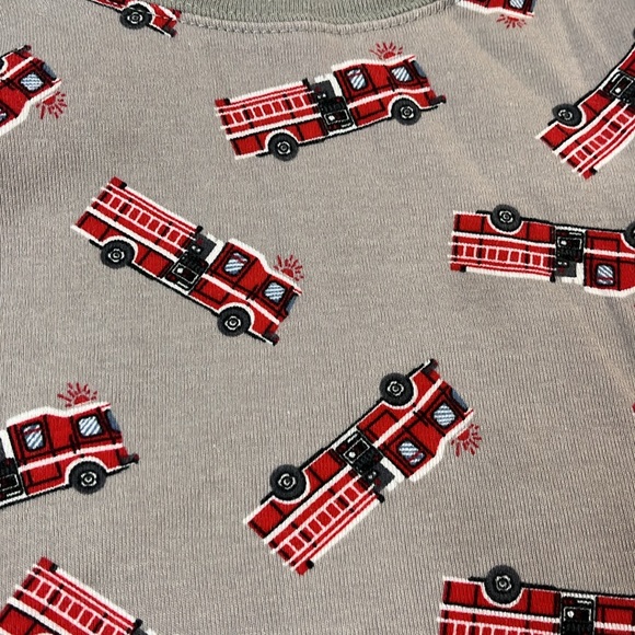 18-24M Firetruck pajamas (Old Navy) - Picture 2 of 6